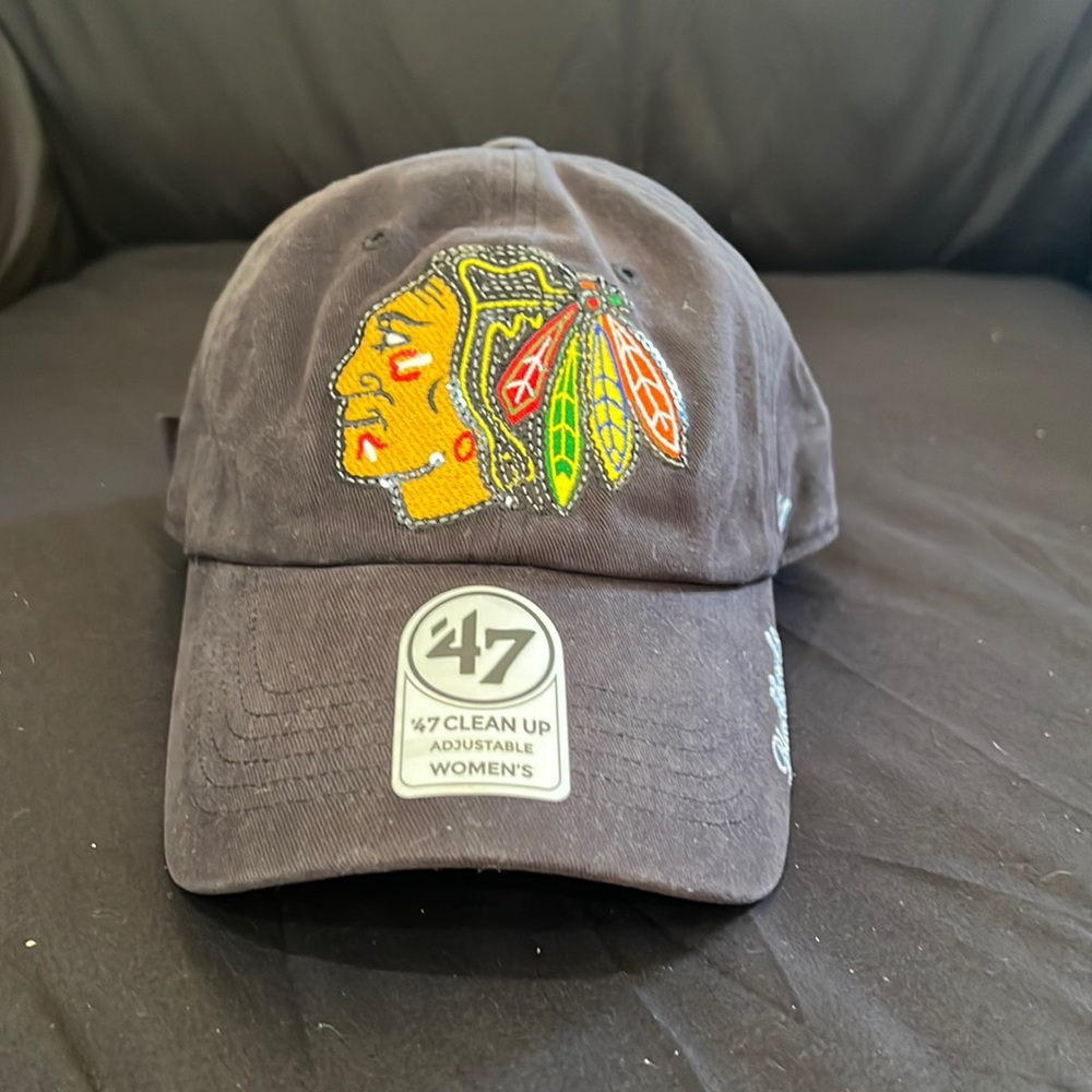 NHL officially licensed product. Chicago Blackhawks sparkle women’s hat.